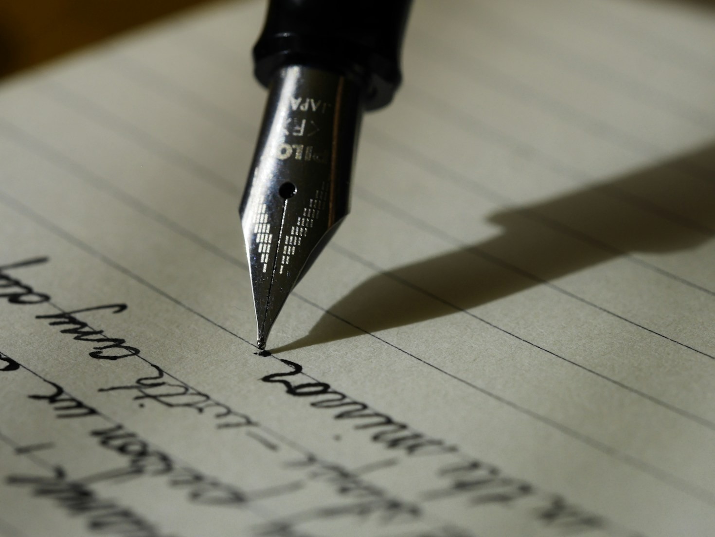 You are currently viewing The Art of Sharing Personal Stories