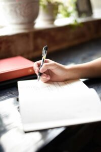 Read more about the article Why Everyone Should Try Storytelling